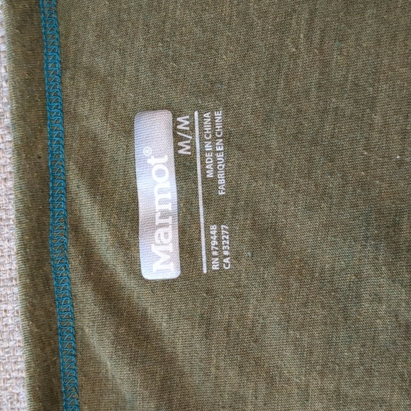 Marmot Scoop Neck Long sleeve tee olive & turquoise Size medium - Picture 9 of 14